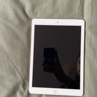 iPad Air Wi-Fi + Cellular 32GB Silver A1475