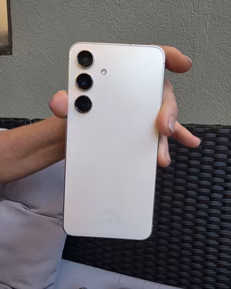 SAMSUNG GALAXY S24 + SAMSUNG GALAXY BUDS3 FE