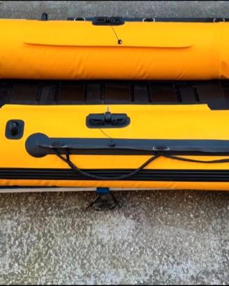 Gommone gonfiabile + motore fuoribordo a batteria