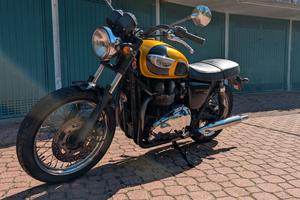 Triumph Bonneville T100