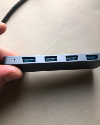 Adattatore da Usb C a 4 Usb normali