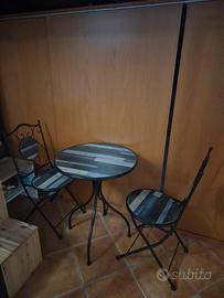 tavolo e 2 sedie