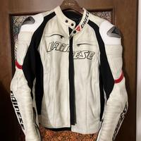 Giacca dainese in pelle. taglia 48