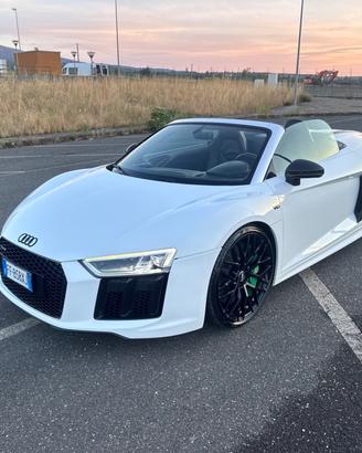Audi R8 Spyder 5.2 FSI quattro S tronic full carbo