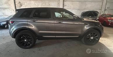 Land Rover Range Evoque 2.0 motore rifatto