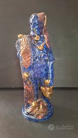 scultura terracotta smaltata. 