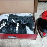 Stivali motocross FM, casco BHR, occhiali moto