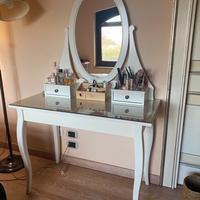 Toeletta con specchio Hemnes Ikea