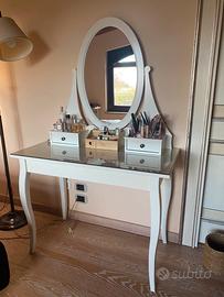 Toeletta con specchio Hemnes Ikea