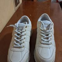 Scarpe bianche  liujo 