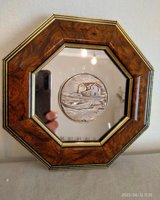 Quadro vintage con specchio e medaglione argento