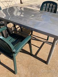 Tavoli e sedie da esterno