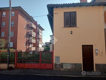 CASA SEMINDIPENDENTE A BELGIOIOSO