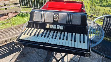 Fisarmonica  Paolo soprani 120 bassi