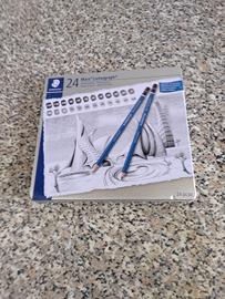 24 matite Mars Lumoghaph della Staedtler