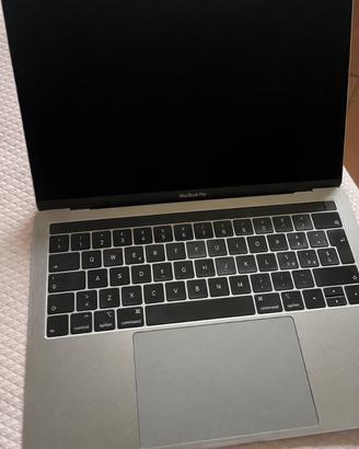 MACBOOK PRO 13" (2560 × 1600) - 2019