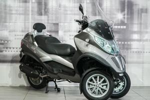 Piaggio MP3 300 LT
