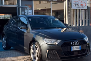 AUDI A1 SPB 35 TFSI S tronic Identity Black