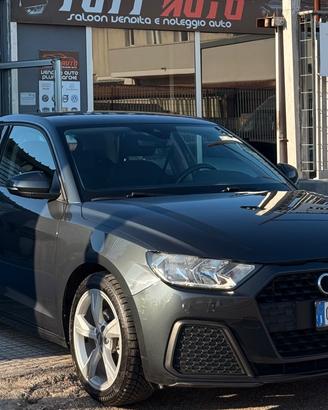 AUDI A1 SPB 35 TFSI S tronic Identity Black