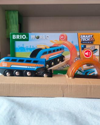 brio world locomotiva parlante