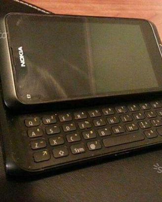 Nokia E7 Communicator