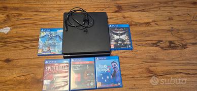 PS4 con 5 giochi