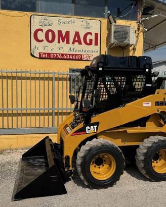 MINIPALA SKID LOADER CATERPILLAR 242B TURBO