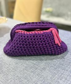 Pochette artigianale in fettuccia – fatta a mano