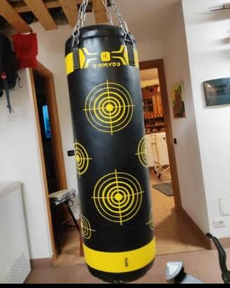 sacco da box e guantoni