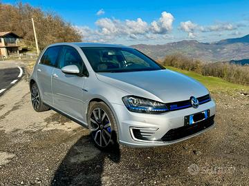 Golf GTE 1.4 TSI DSG 5p. Plug-In-Hybrid