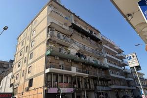 3 LOCALI A GRUMO NEVANO