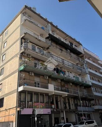 3 LOCALI A GRUMO NEVANO