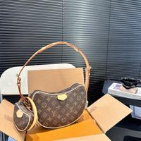 Louis Vuitton Borsa a tracolla a catena