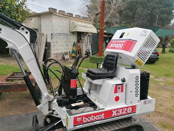 Escavatore bobcat 