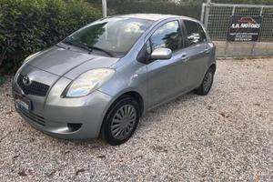 Toyota Yaris 1.0 5 porte