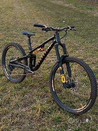 COMMENCAL META SX V4 ÖHLINS