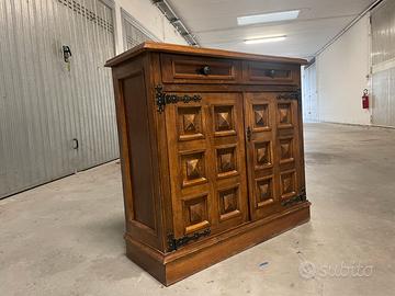 Piccola credenza