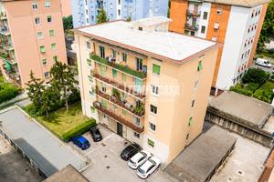 Trilocale con balcone, box e cantina