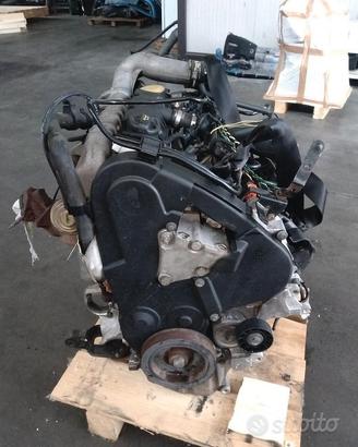 Motore Citroen Peugeot 2.0td RHX 2005