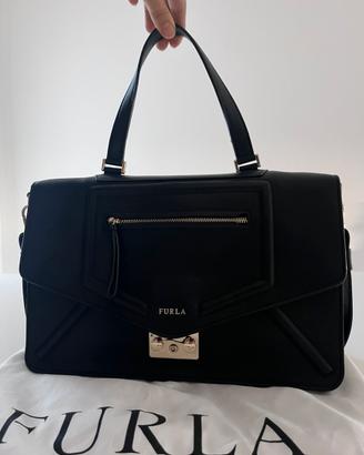 Borsa furla  modello Alice in pelle nera