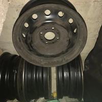 Cerchi metallo da 15" per Citroen e Peugeot