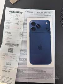 Iphone 17 pro max chiuso