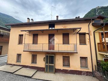 MULTILOCALE A FONZASO