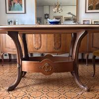 Tavolo vintage in legno con piano di marmo