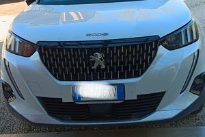 splendida Peugeot 2008 GT line