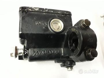 Pompa freno anteriore SUZUKI GSR 600