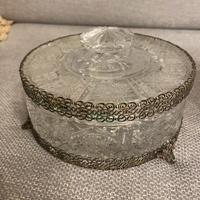 Ciotola con coperchi in cristallo antico eArgento