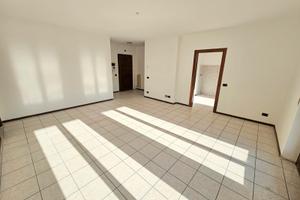 2 CAMERE DOPPIE, TERRAZZA, 2 BAGNI e GARAGE