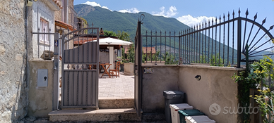 Indipendente su tre piani doppio terrazzo panorama