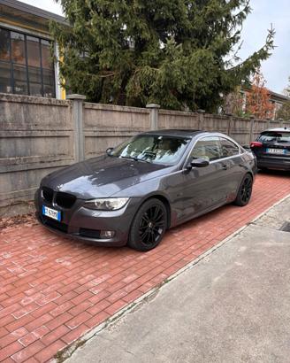 BMW 325ix E92